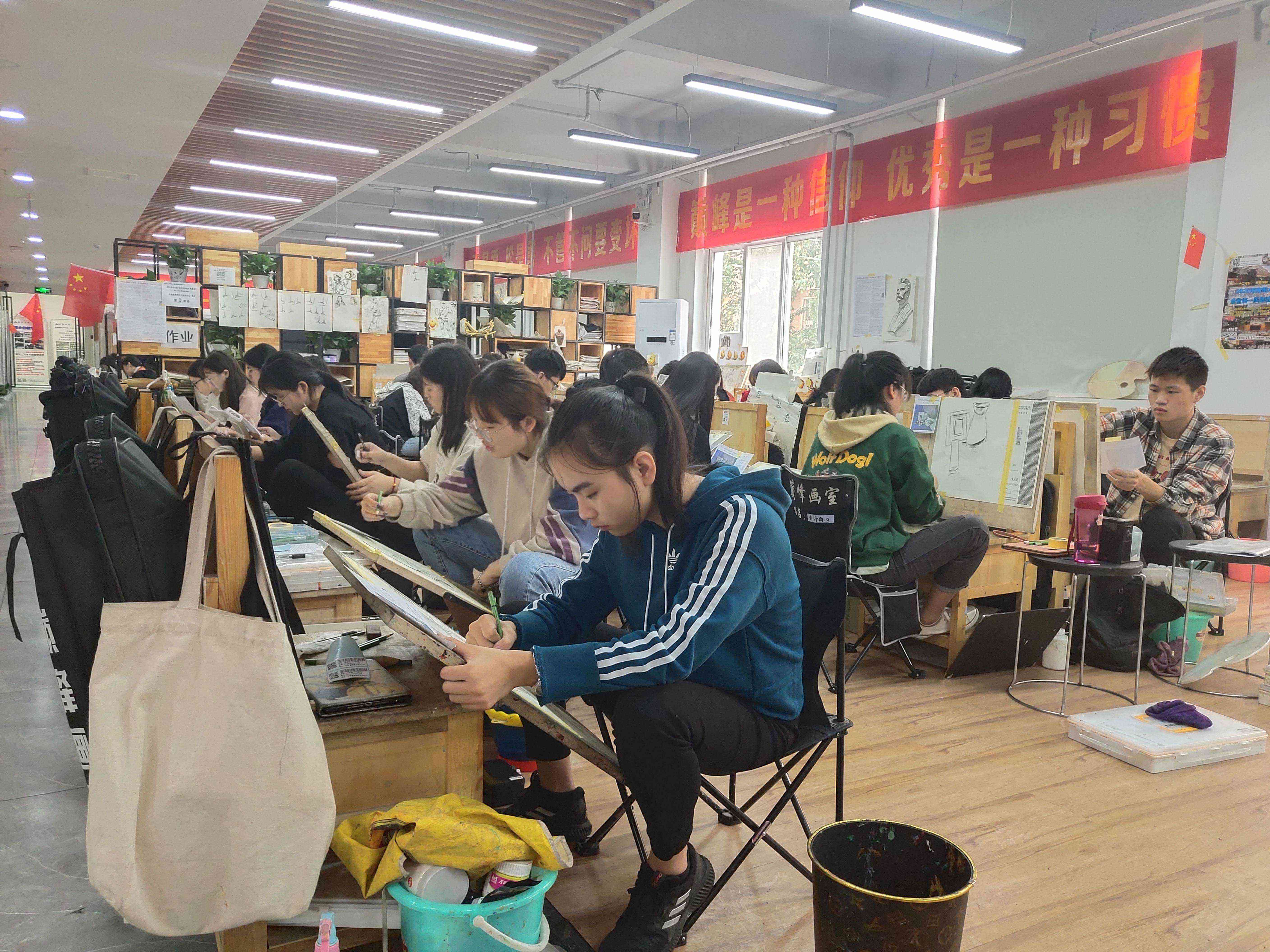 鄭州畫室收費